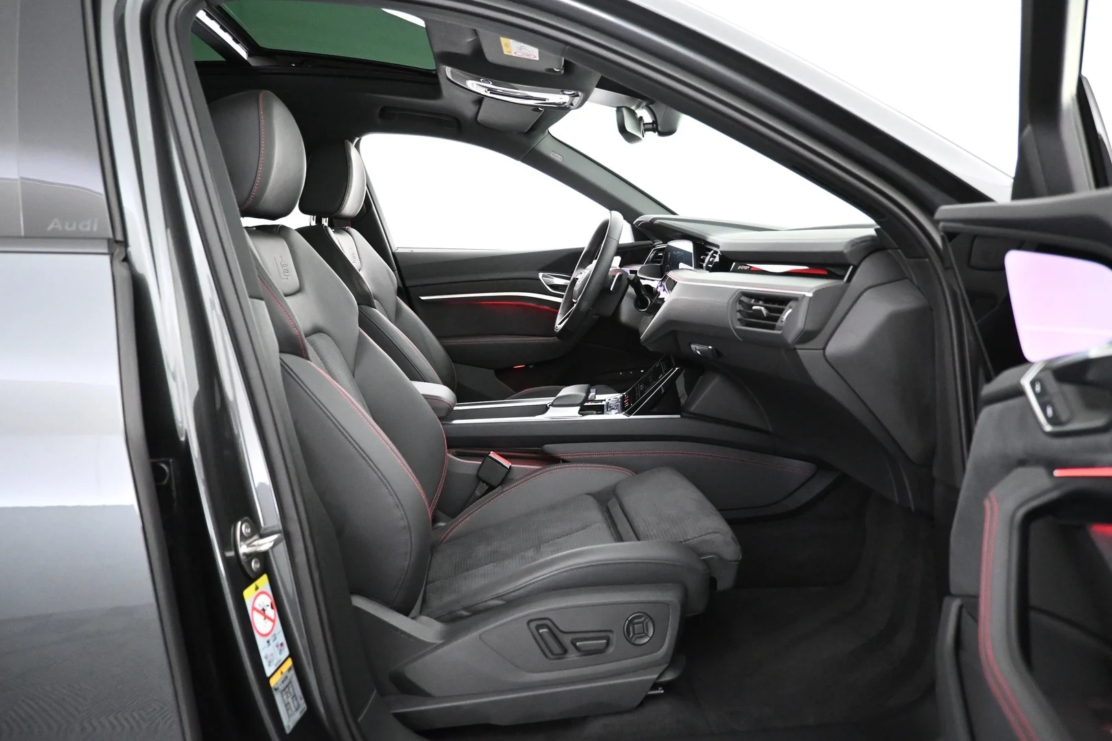 Car Image - 1Jx7JLmWcAs2D2pMn0isEH