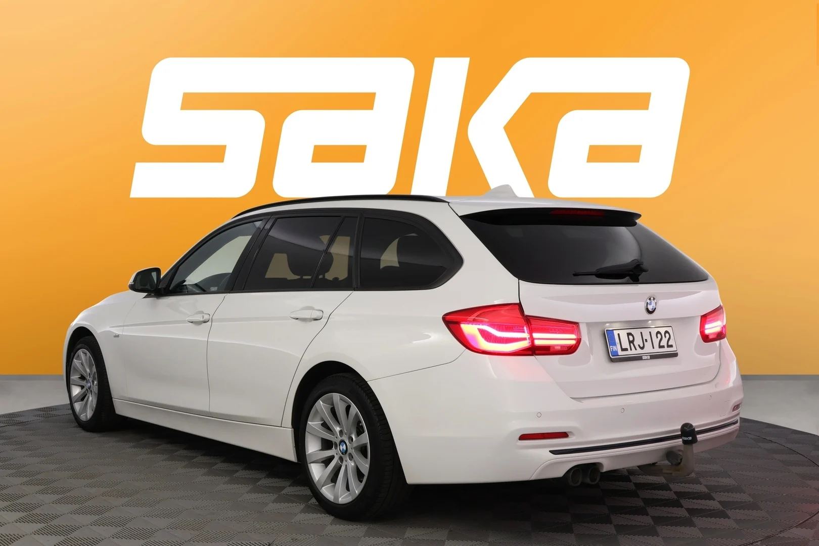 Car Image - tOxEis1w81TwUUeUOVkh5