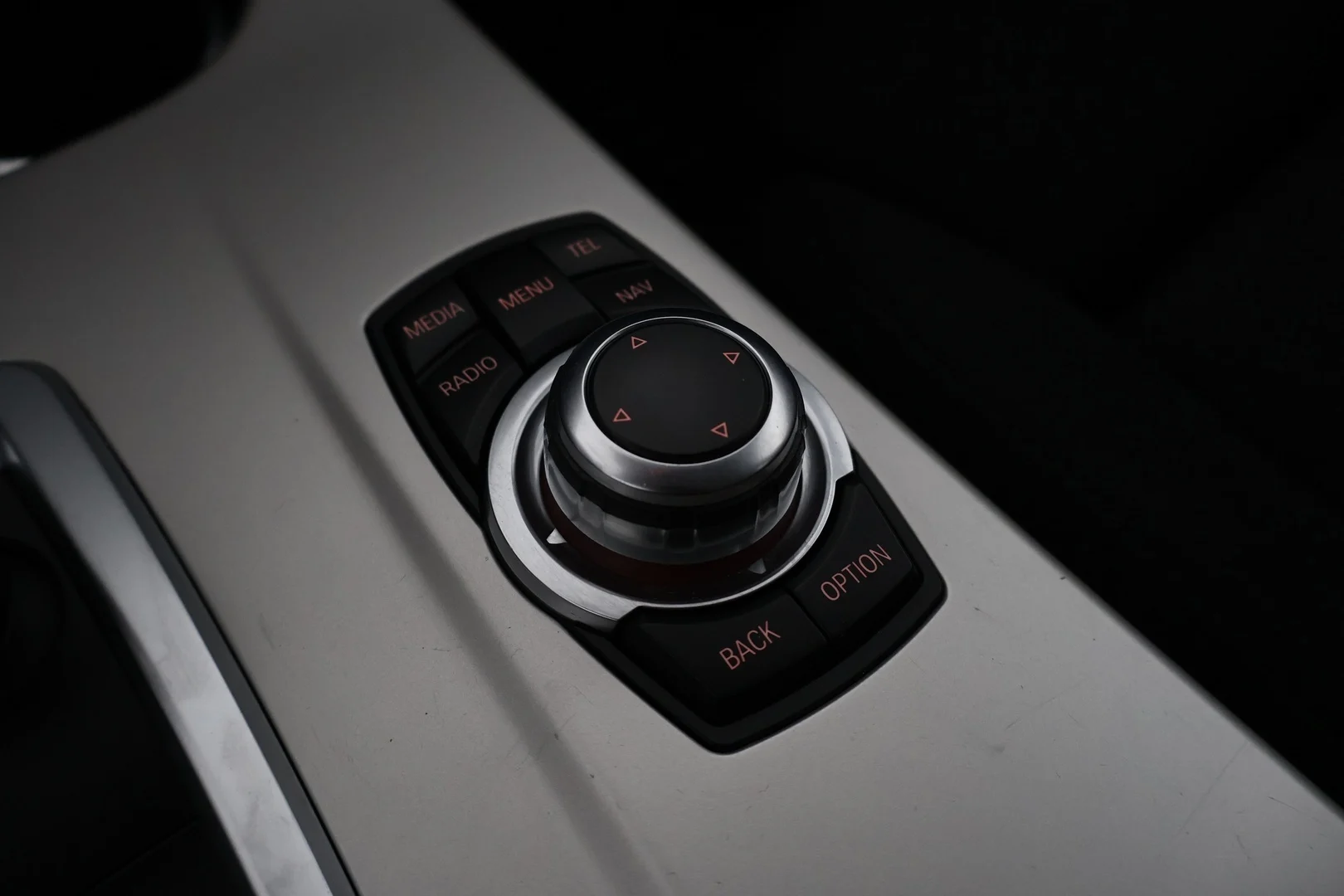 Car Image - 2YD9FrZuohPxEOAvpkMwfi