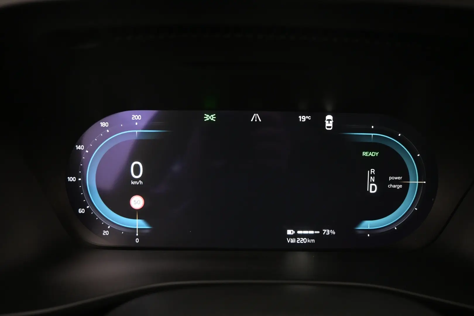 Car Image - 3DMEBPbxxknhE4fubjvMN
