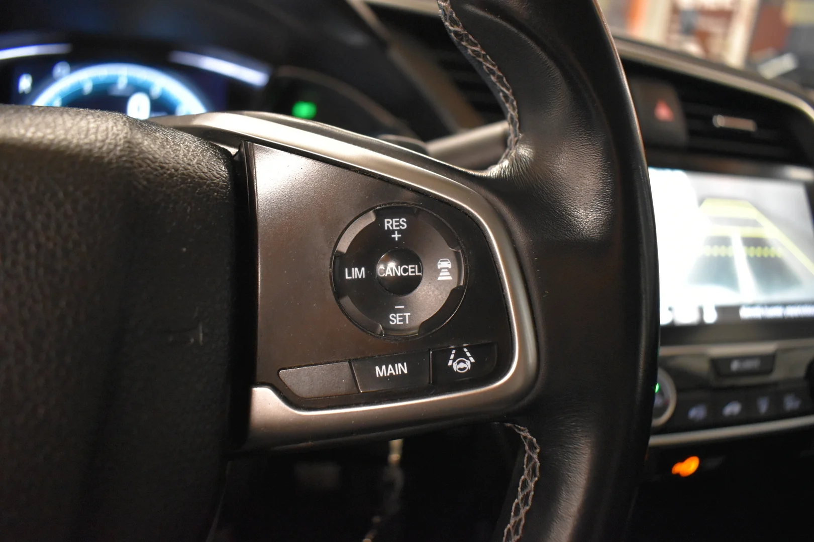 Car Image - 6cyf4CJLVXBLvagnSxfbLx