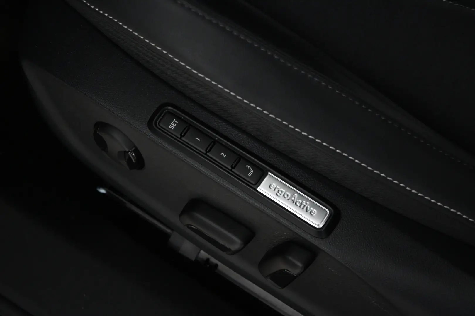 Car Image - 3WA0w2JlFmLKBLIH7T5iMe