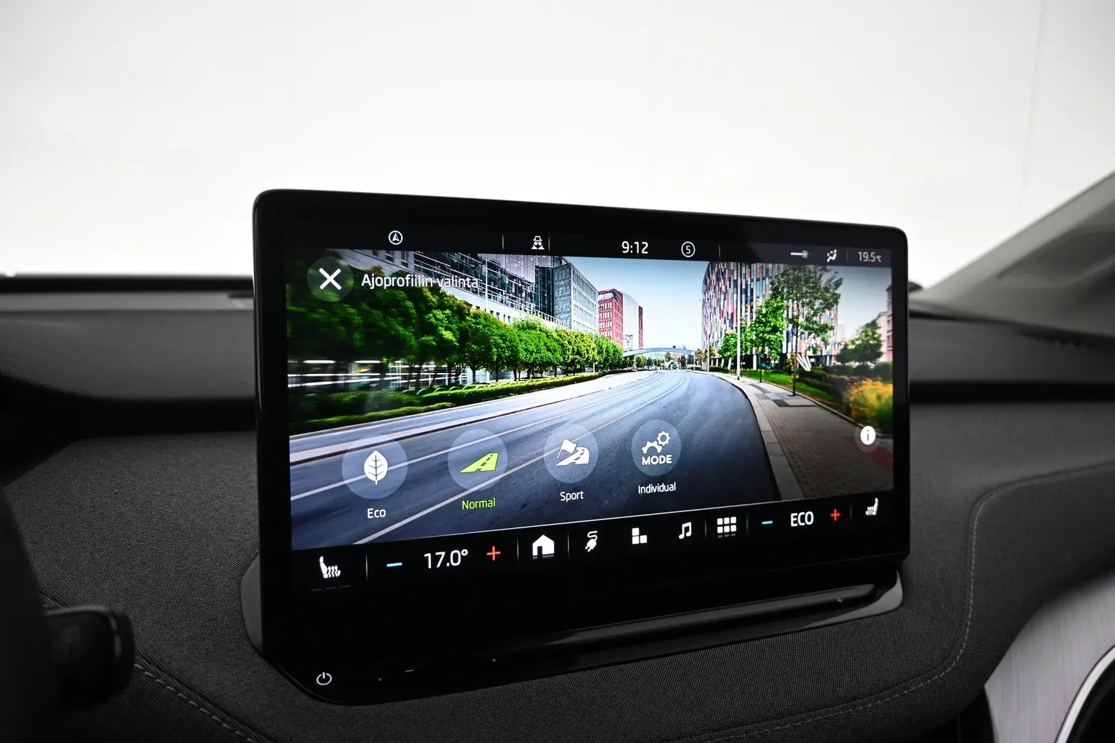 Car Image - 72OIXaNlhvexQblyhyBM9r