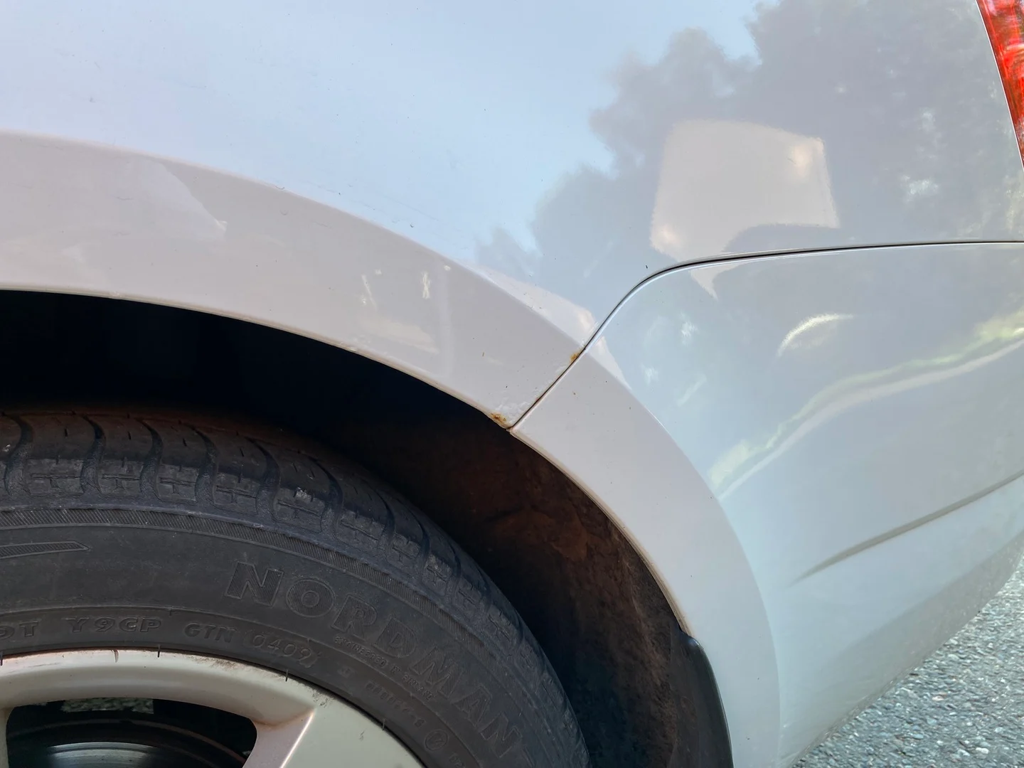 Car Image - 1D1hCris7iIQ37QVWdXhfO