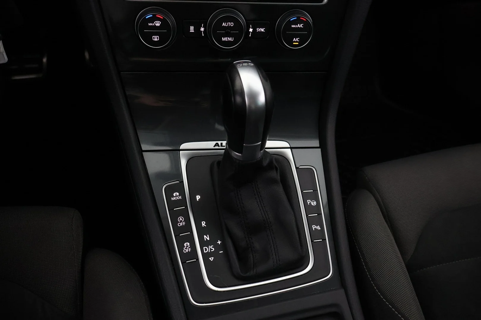 Car Image - 3pKWBsnj3h4CMm6ssPYBNo