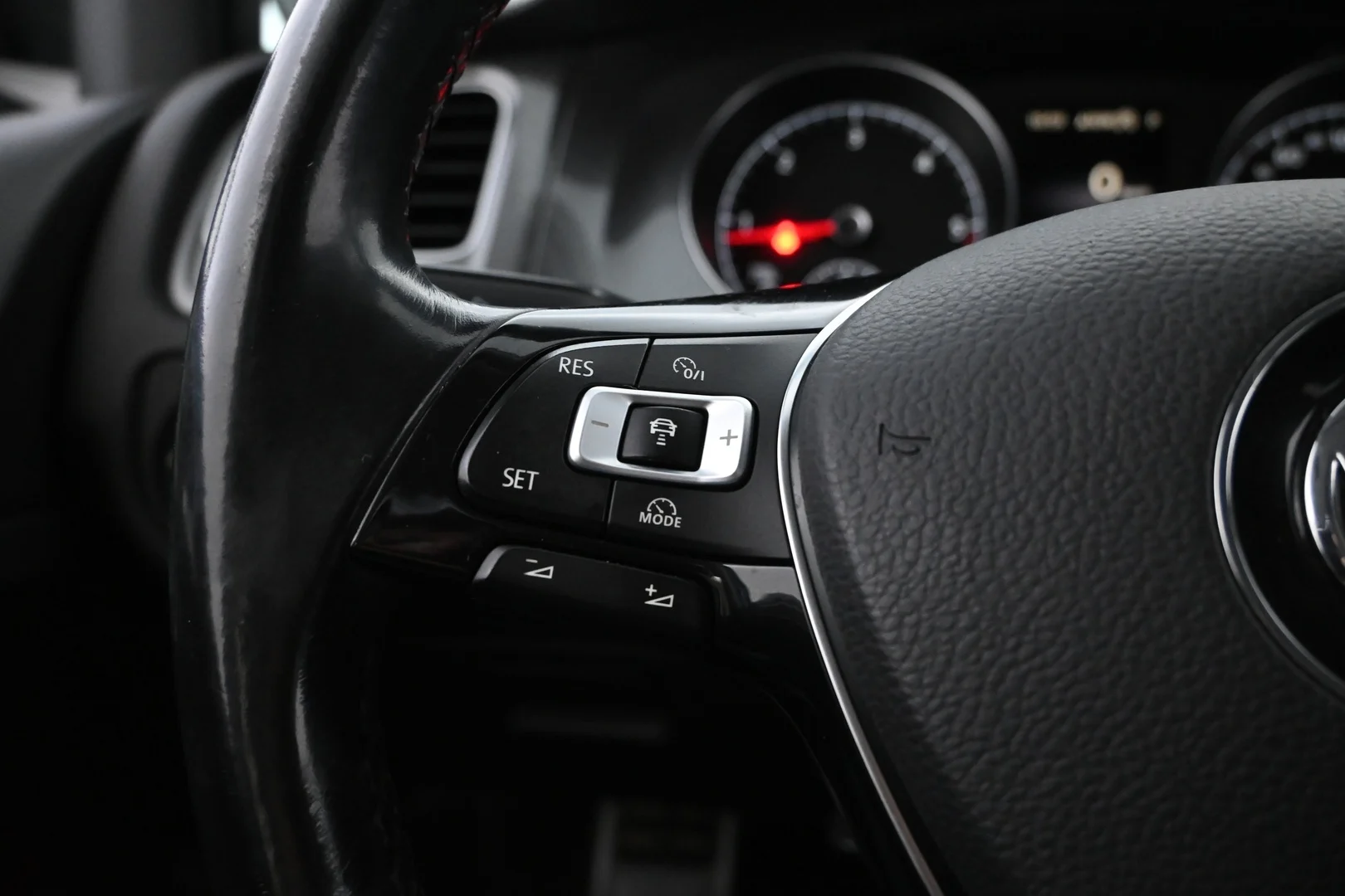 Car Image - 667lGWlrQd7rPIra1HKFBl