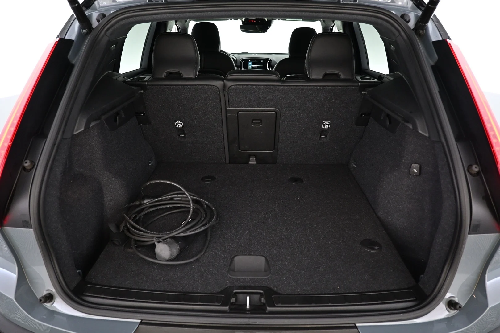 Car Image - 1LO32Q4XUIiU3pkQYiJ5eV