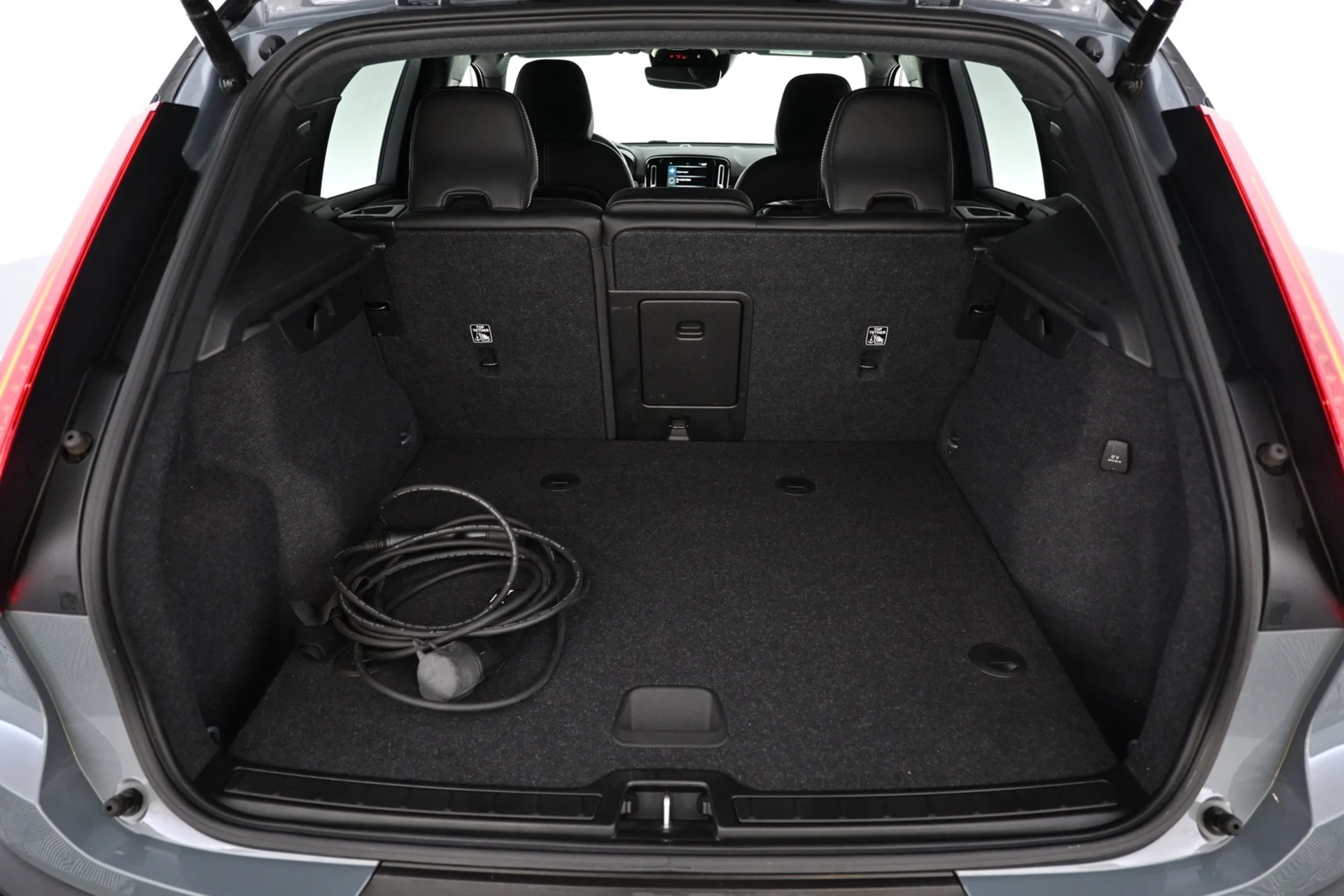 Car Image - 1LO32Q4XUIiU3pkQYiJ5eV