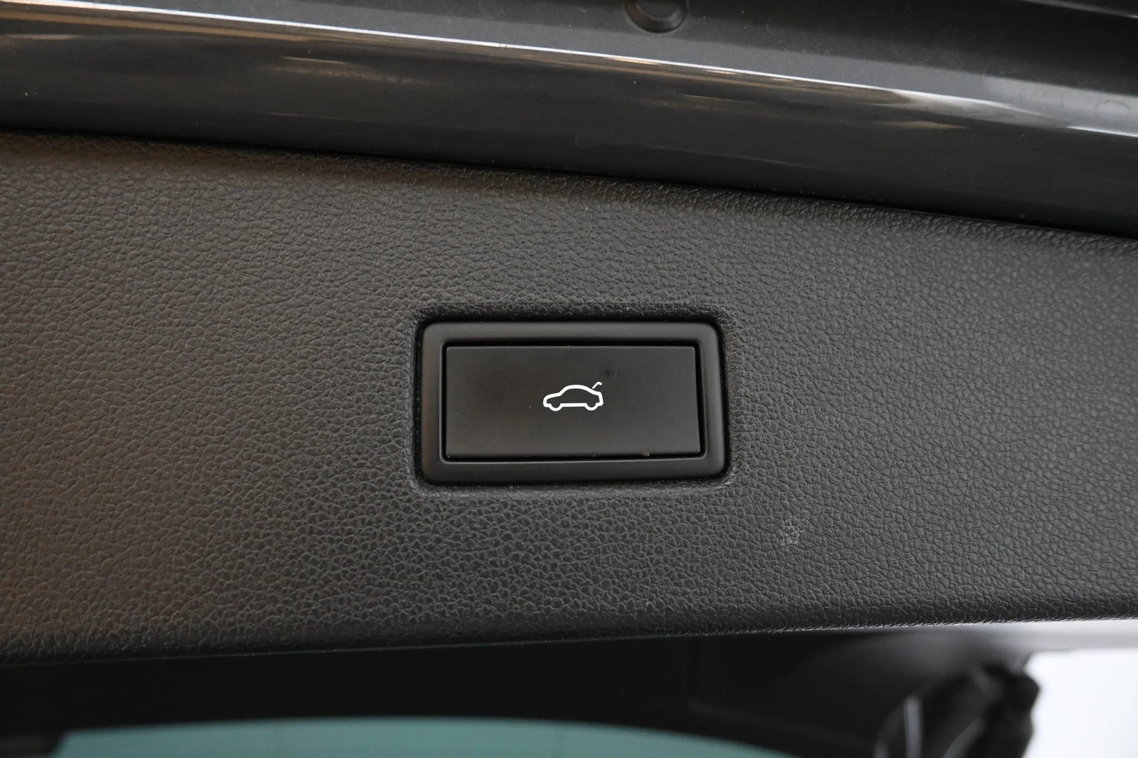 Car Image - 2try3JmzgPP0jeGQWpD7xT