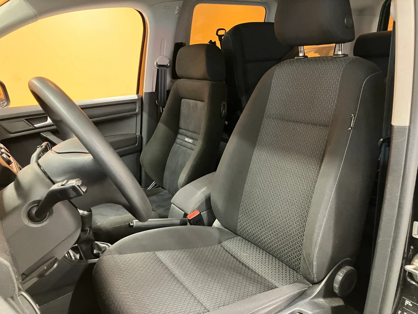 Car Image - 3yfcMfWIq6iqefTevpPsOZ