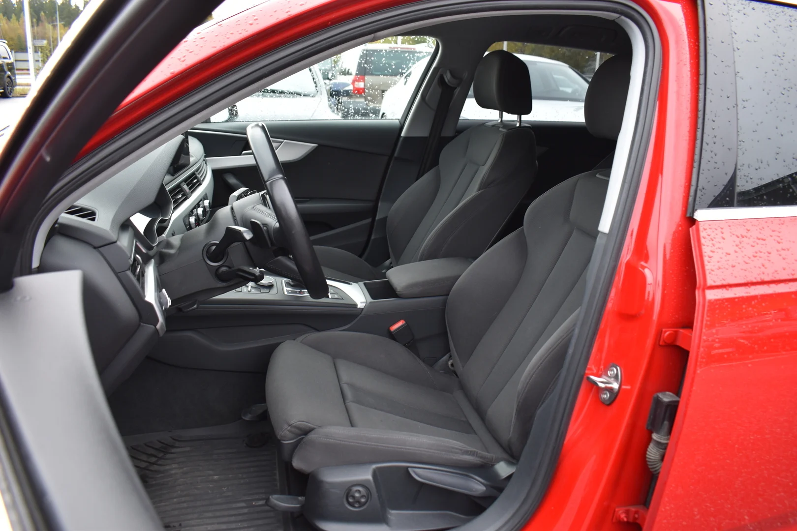 Car Image - 7AgXfXHWIxNjwsflAo7Shj