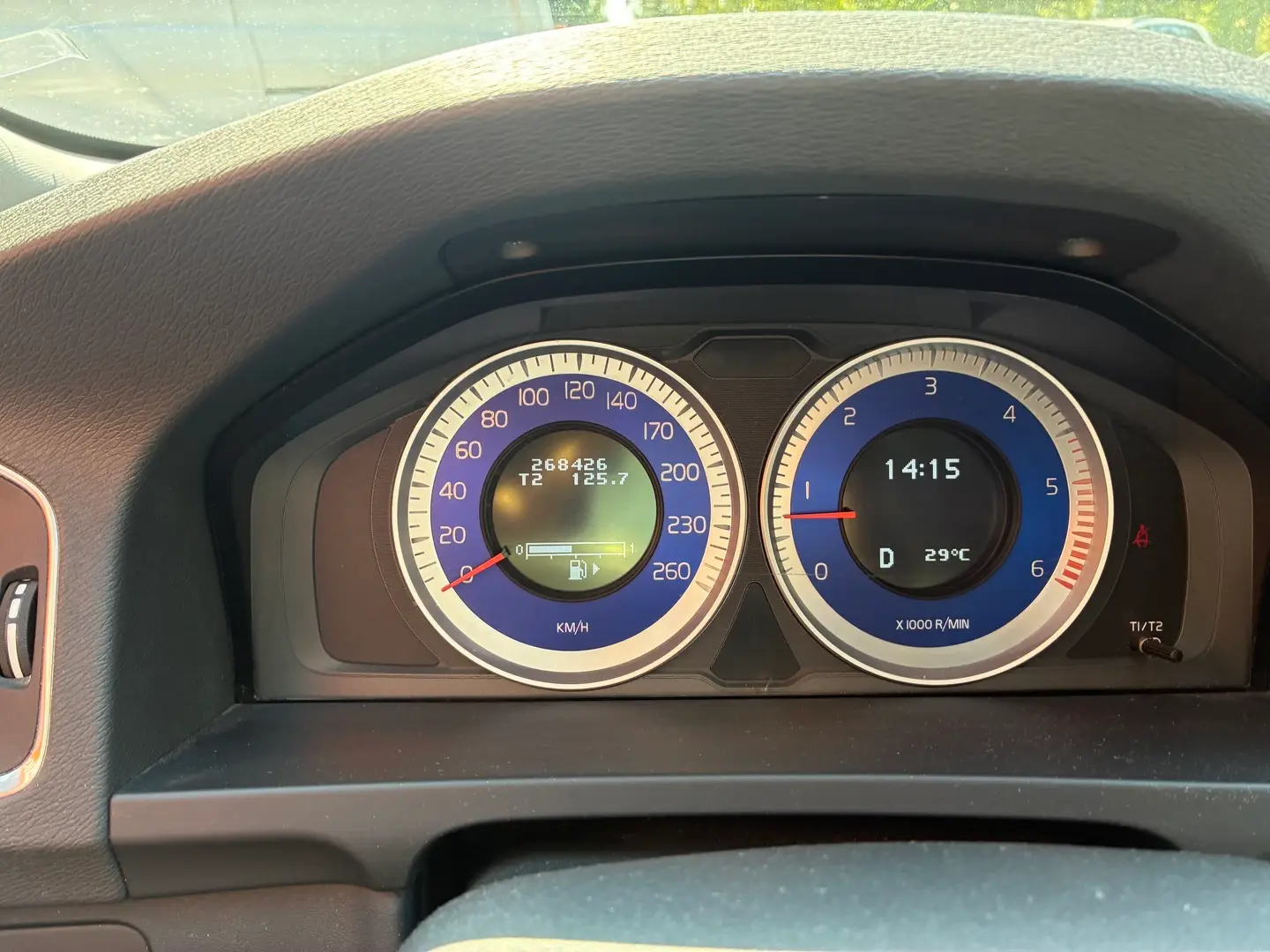 Car Image - 70vsYeYLQ1dAHVgigzXbPE