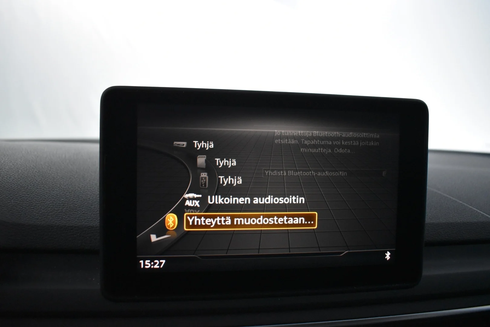 Car Image - 37bQNpfaFR9haYB18w31TM