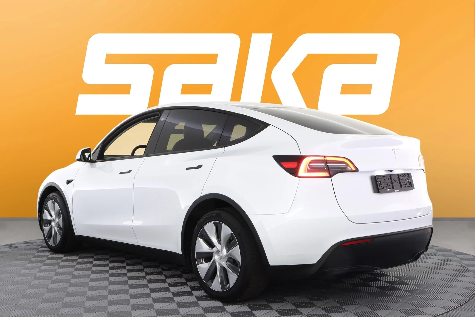 Car Image - 3Q4hDzMK2QfV4F1MXk1BZ9