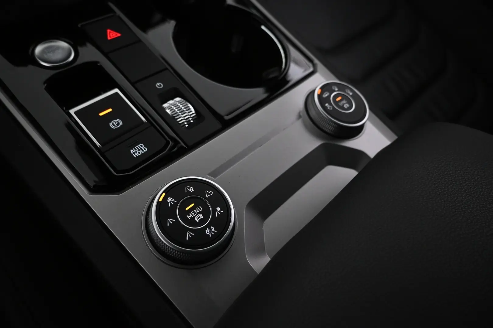 Car Image - xIbrs6Aqvi6sP9Q4q5UVr