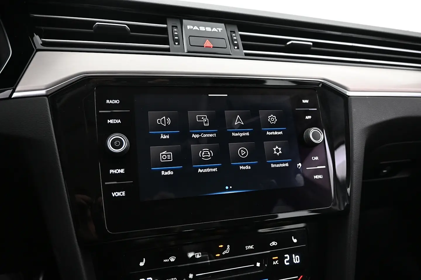 Car Image - 2JTnEZYd6C6Beq0T0ynYla