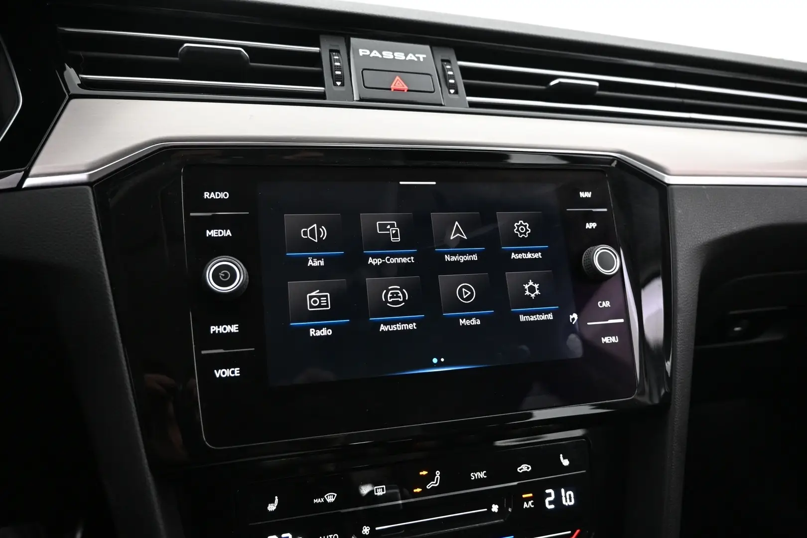 Car Image - 2JTnEZYd6C6Beq0T0ynYla