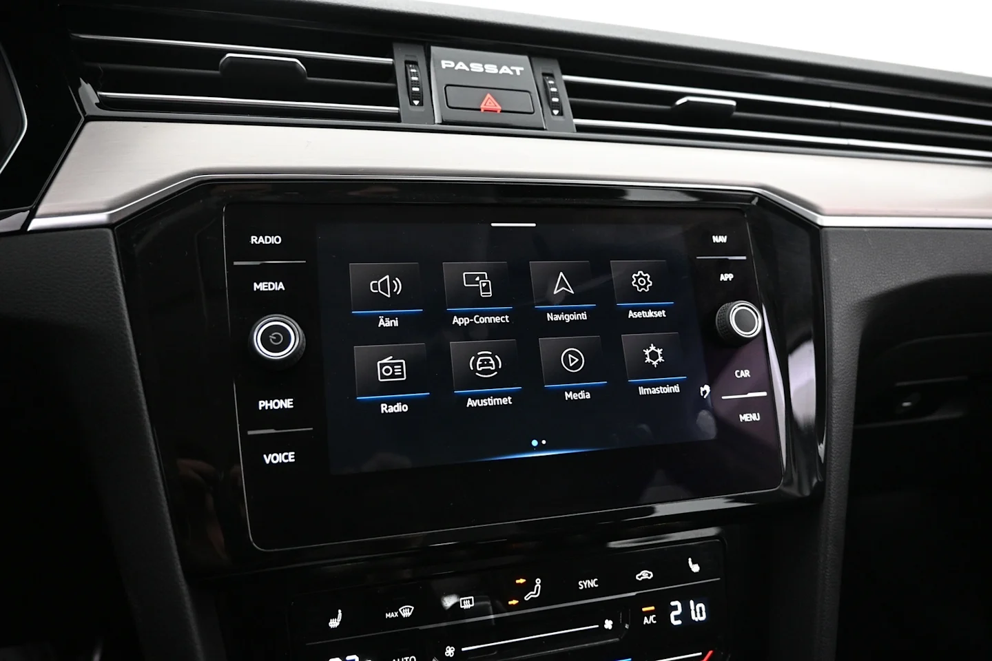 Car Image - 2JTnEZYd6C6Beq0T0ynYla