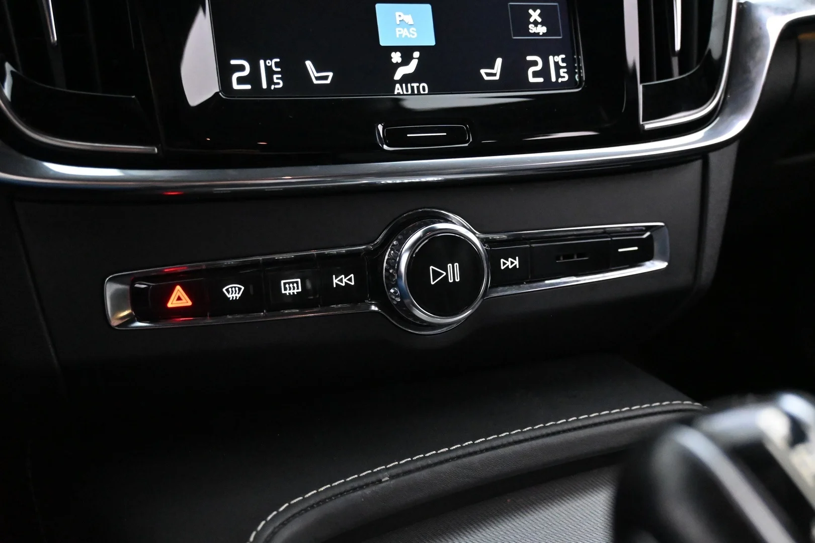Car Image - 46fBybSqJuhypD9e19BShA