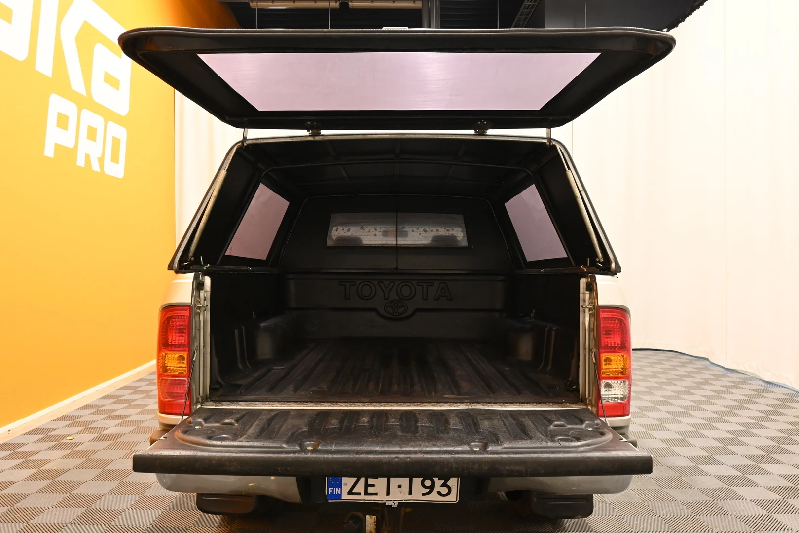 Car Image - 2M3SlKng5JC71143Va6QzY