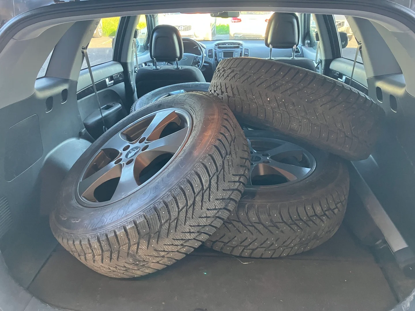 Car Image - 7pCIC5V2UdtHItPI31aRwV