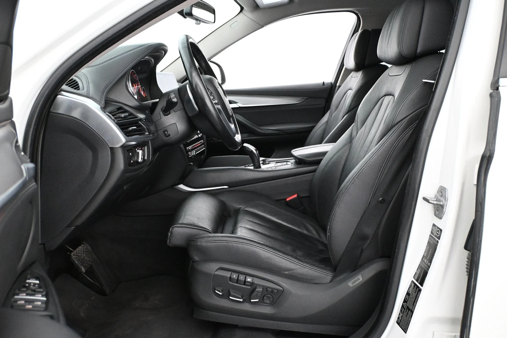 Car Image - 4ygo7BU9pEZjZ2DURR0zsG