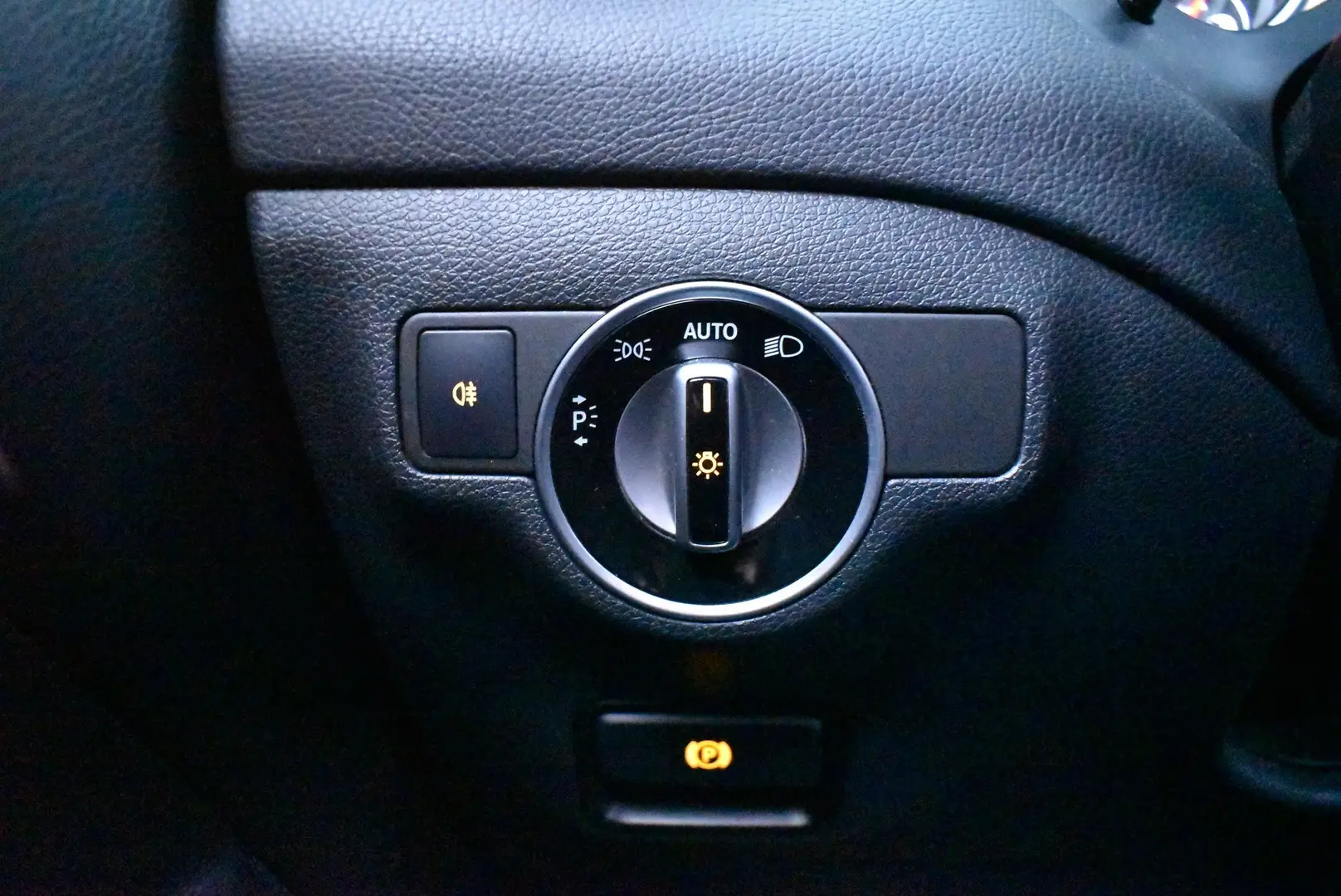 Car Image - PCyGdQtZttW0rWji9Cgtr