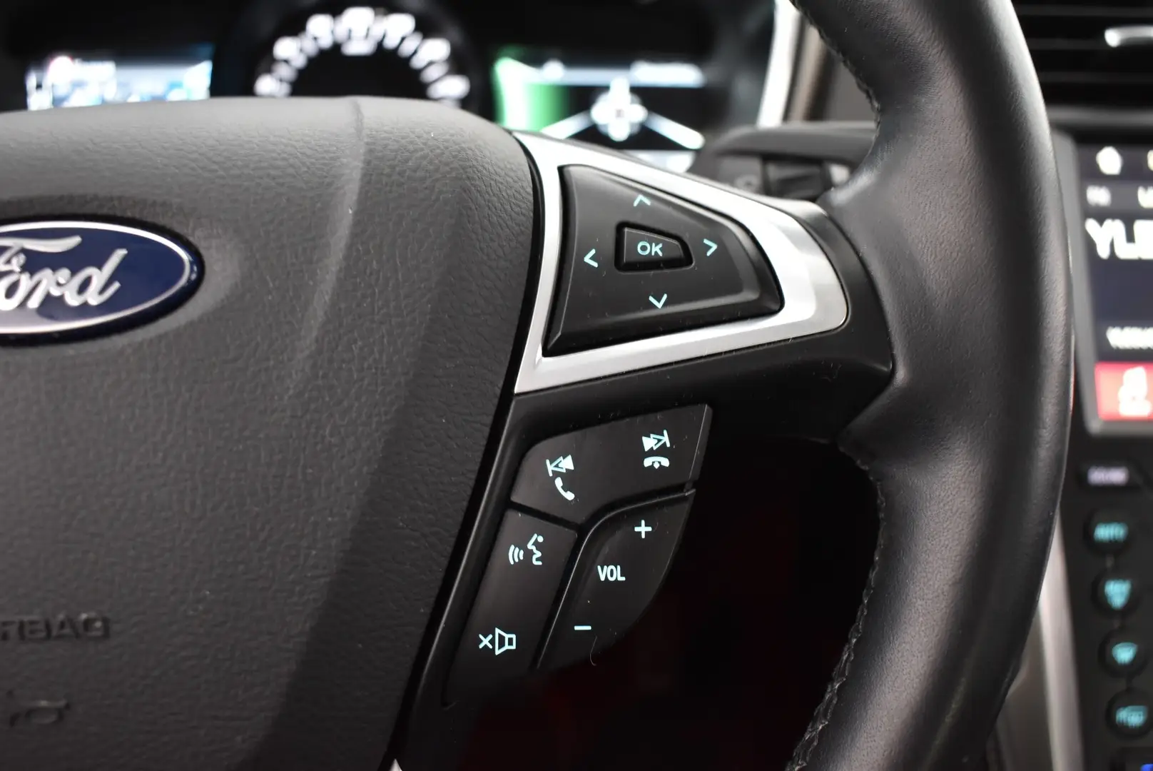 Car Image - J37JX0d9GIqPSzmJkN4bW