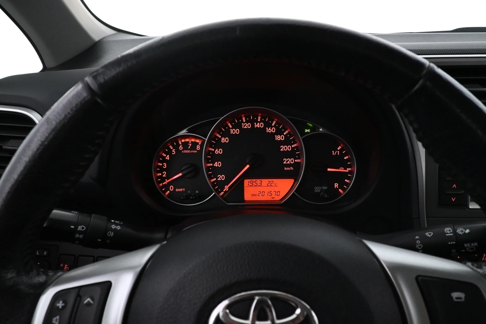 Car Image - 74bZVoHiOFJuo9sM7cgKbL