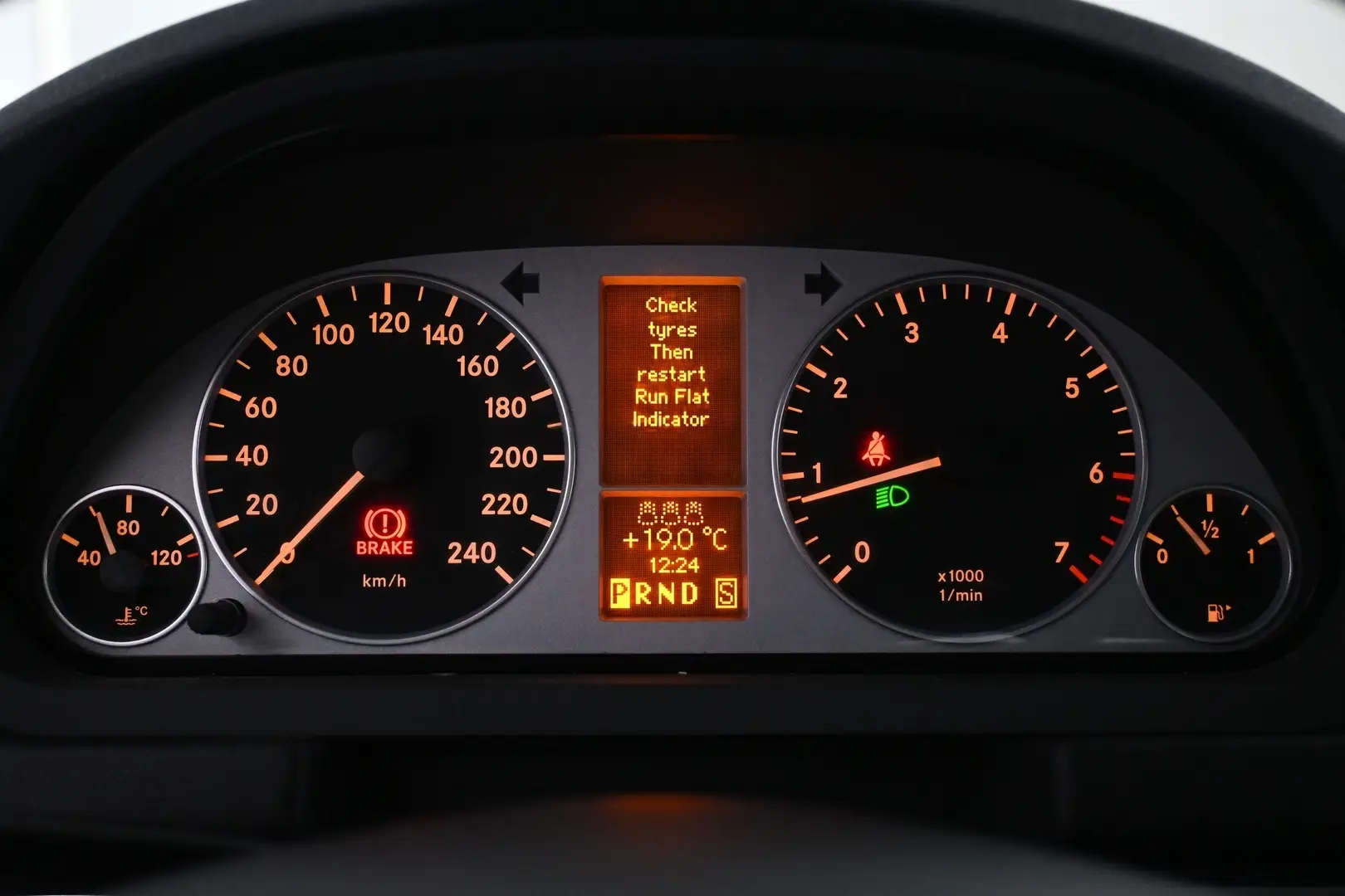 Car Image - 3Cvzmnow5i3lsEHQVLvGGx