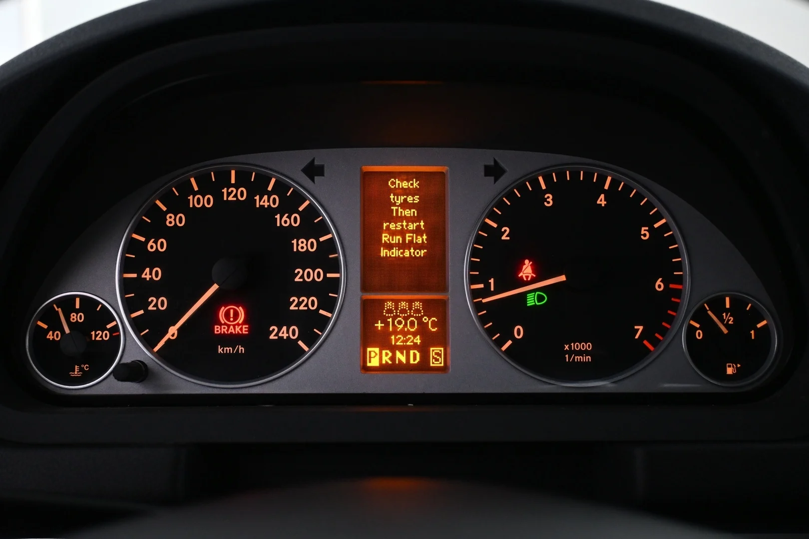 Car Image - 3Cvzmnow5i3lsEHQVLvGGx