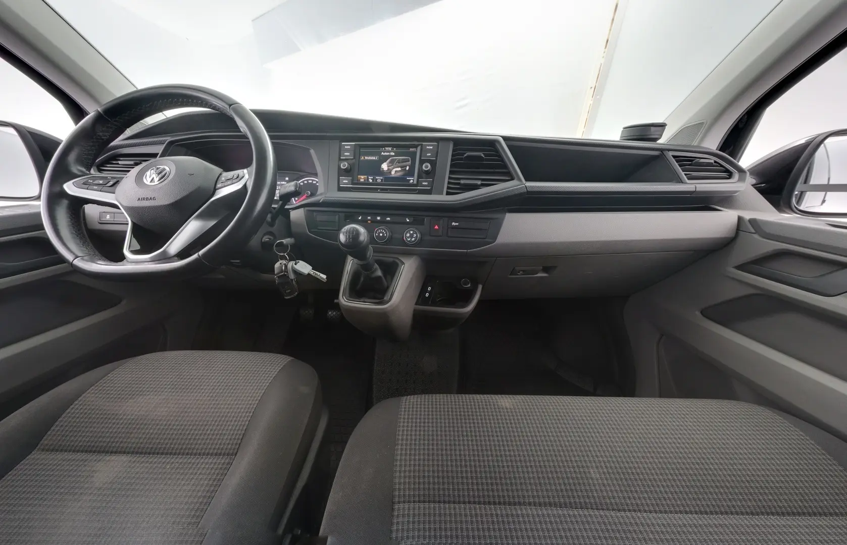 Car Image - 3mO0E0vQLAfSavE4qrhZWd