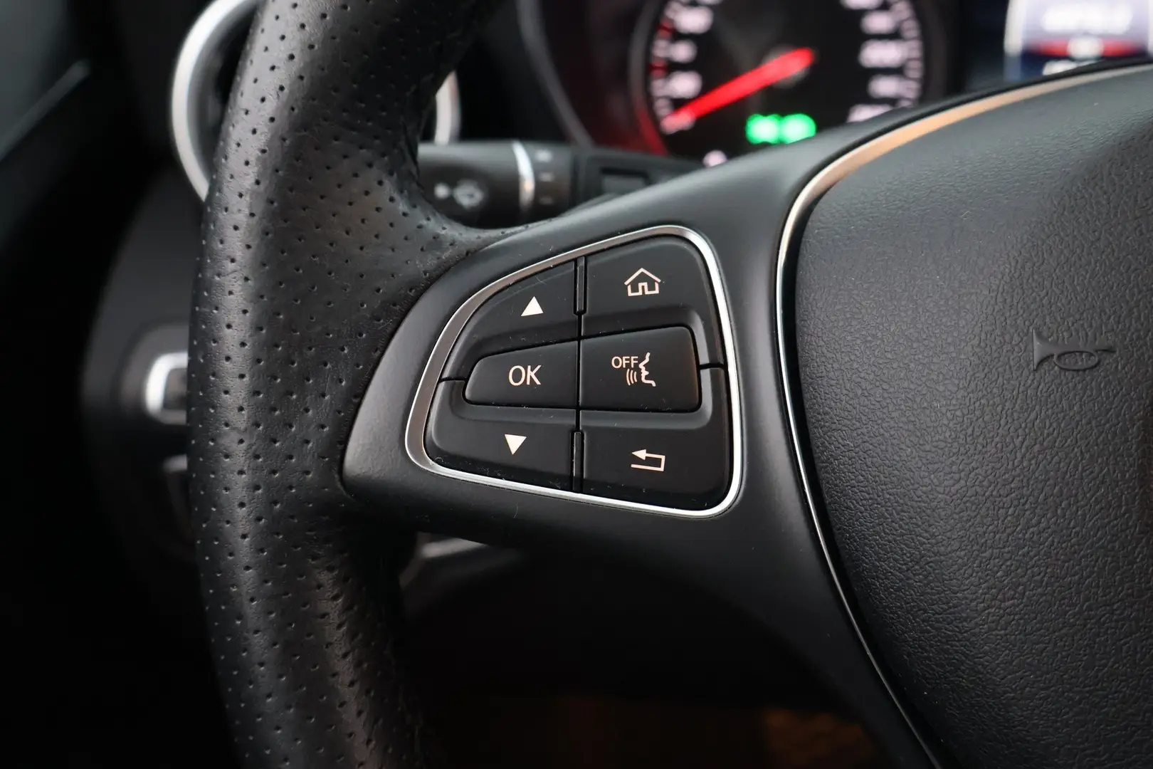 Car Image - 7eYXHj2SJM3WF3jWG1NQeu