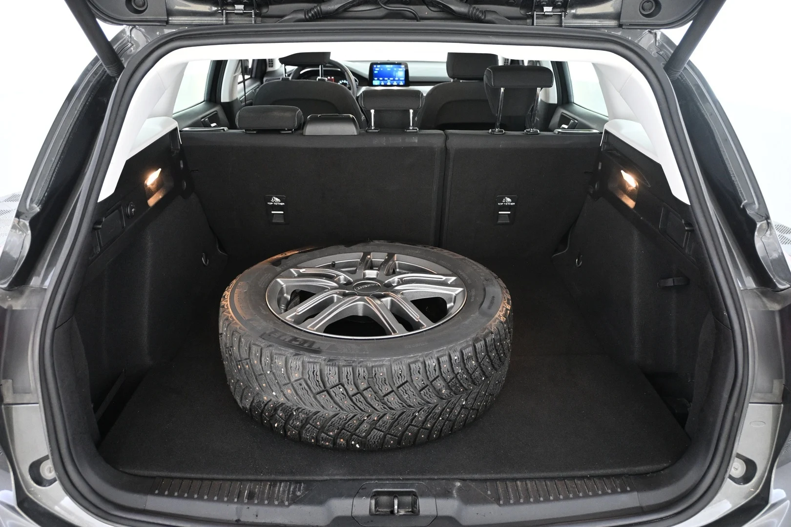 Car Image - 5x6eR6PRGZ4hcPYWnt00ih