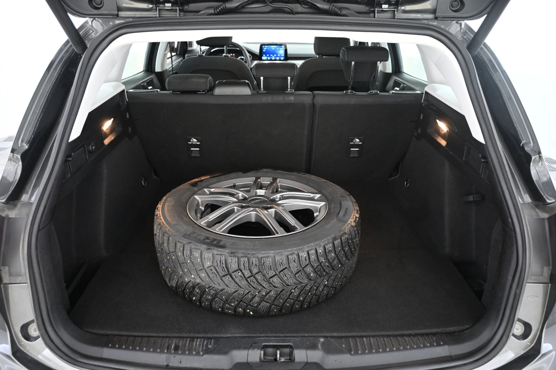 Car Image - 5x6eR6PRGZ4hcPYWnt00ih