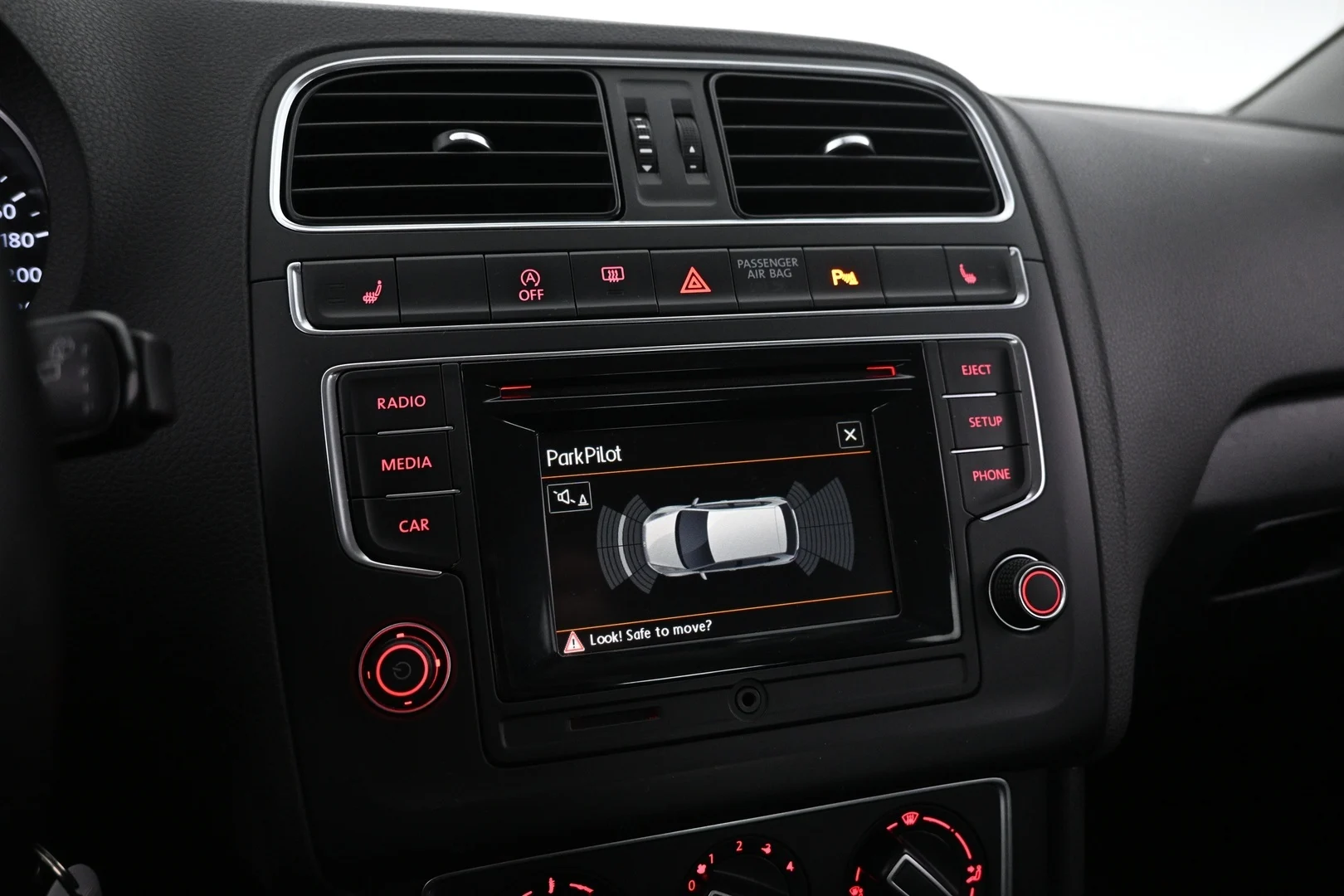 Car Image - 52OCIv8gUinjzydLgn9MtP