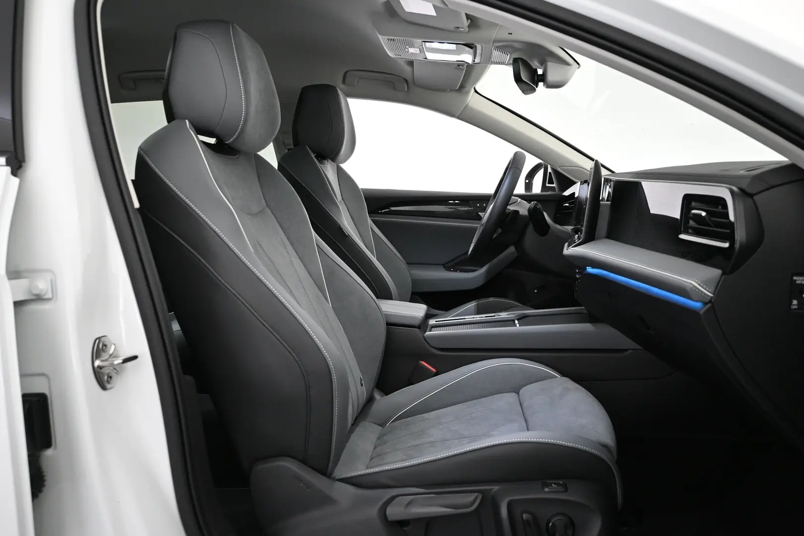 Car Image - 3Tc17S9oCoygshzjNyVB7z