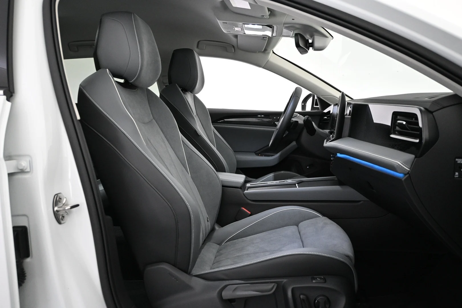 Car Image - 3Tc17S9oCoygshzjNyVB7z