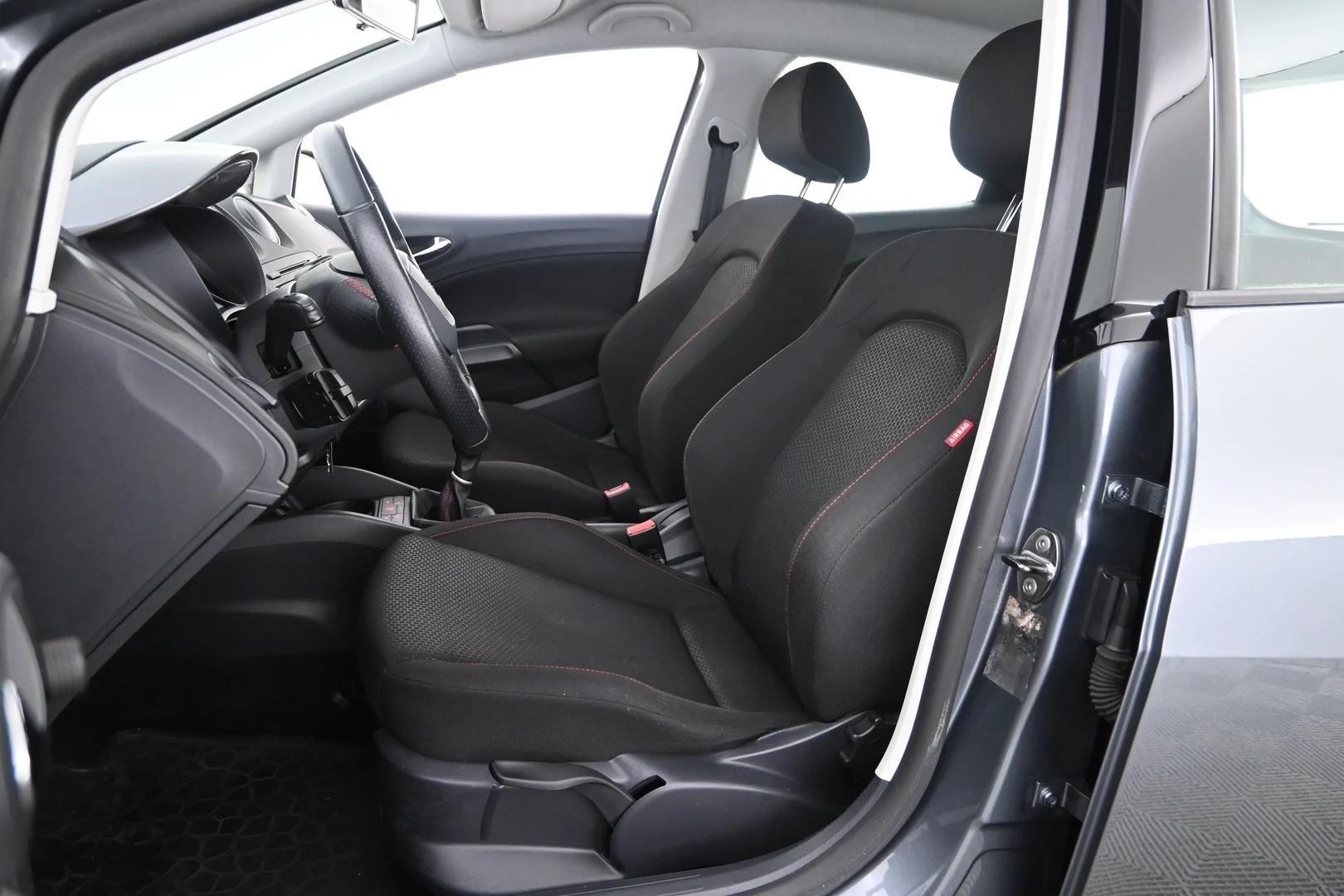 Car Image - 5dtHuUwIjnYxjoJY26c6ti