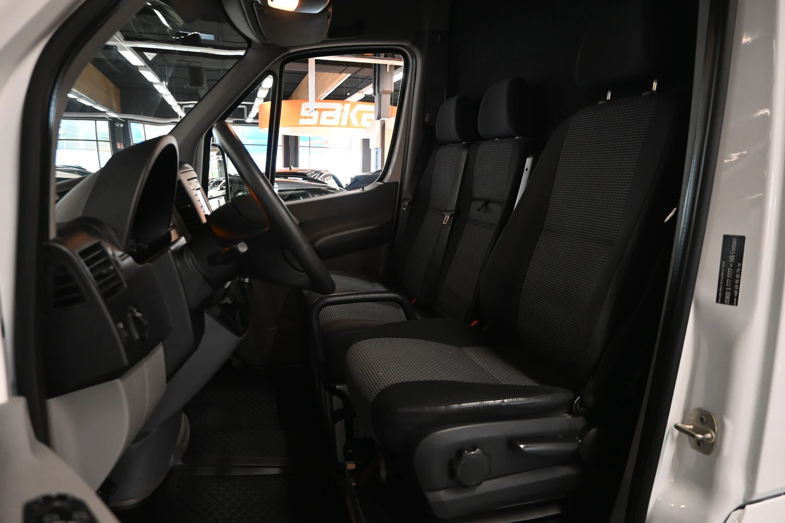 Car Image - 4qZnDMJWFbbfLAApwB1eMq