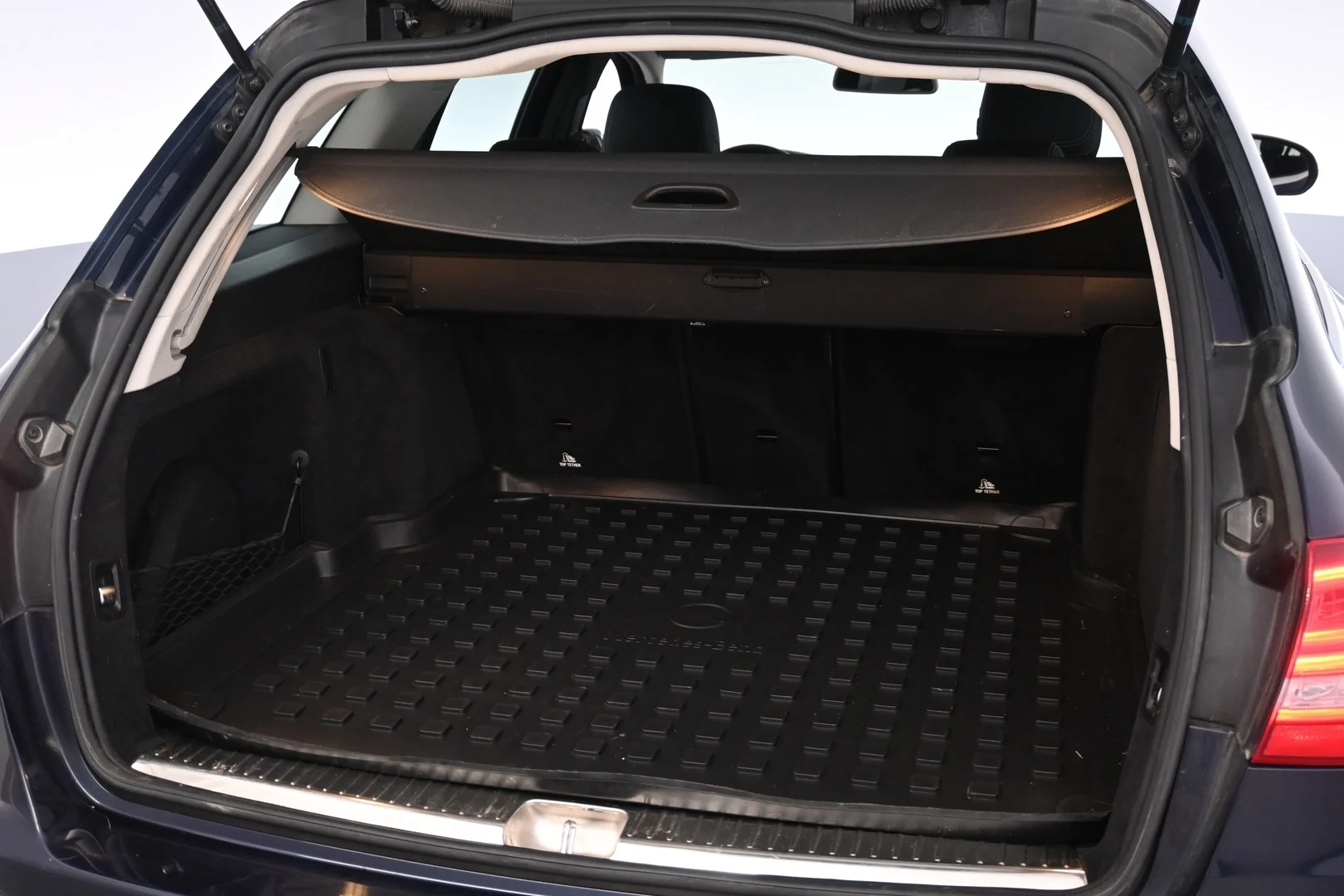 Car Image - KcEZSq5K9RAl0XelBfDXv