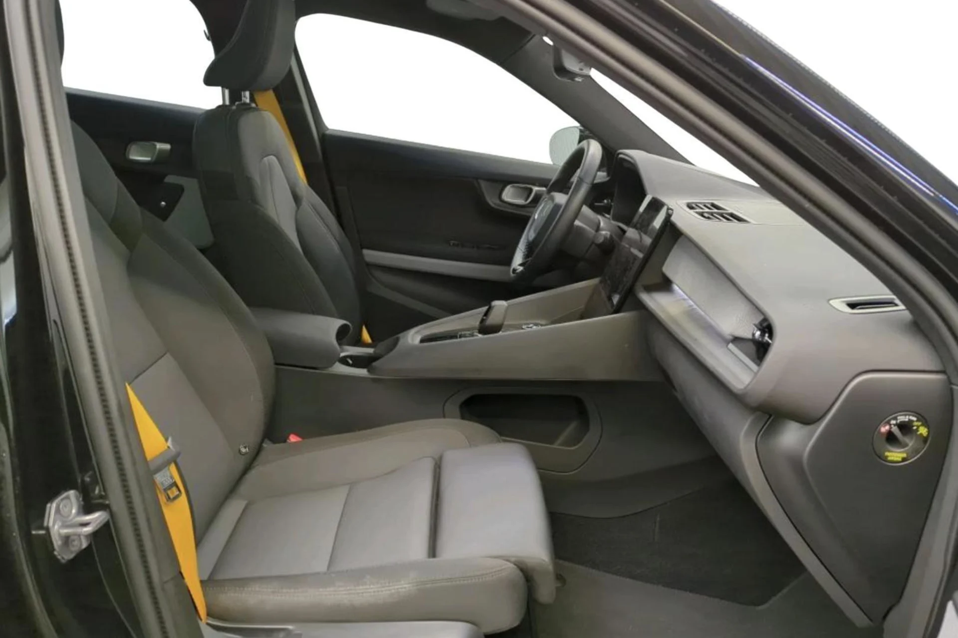 Car Image - 735A6hBuwc5dan1xKuDFHd