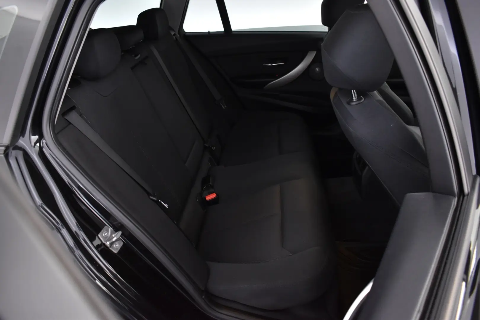 Car Image - 3cN6FKIcqQhNGbumFcuy4N