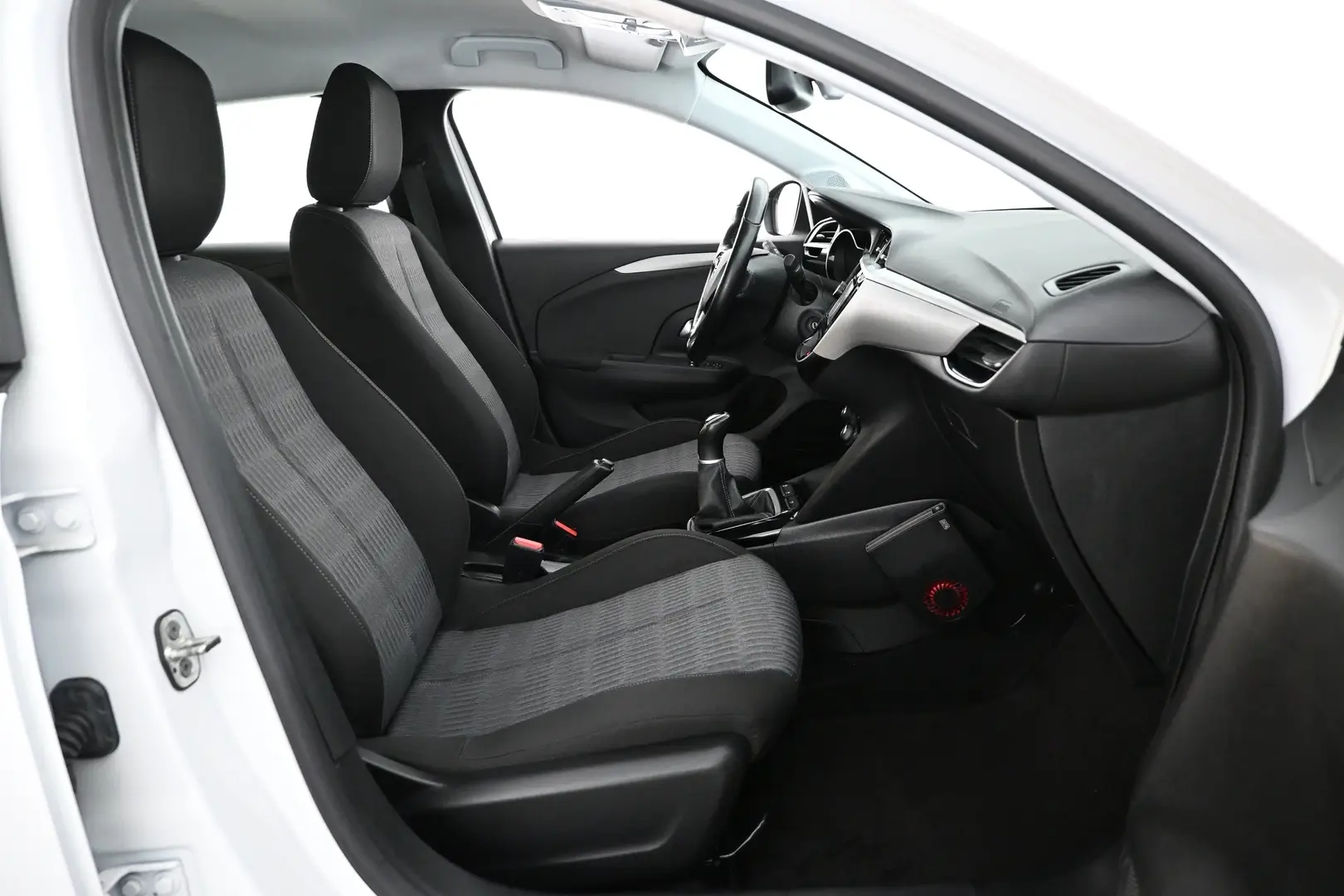 Car Image - 2B50P9udgfhTqeIofz3SJF