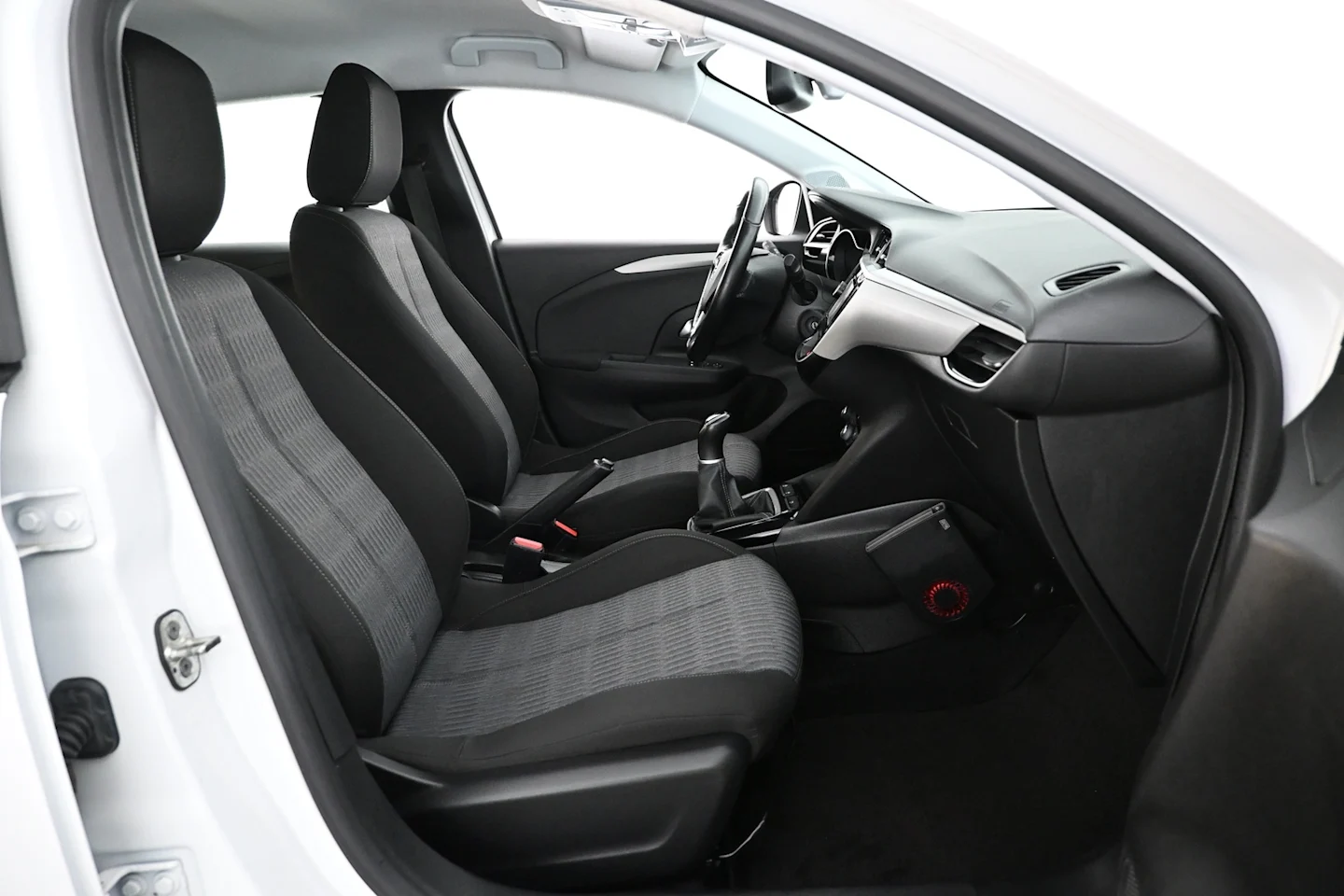 Car Image - 2B50P9udgfhTqeIofz3SJF