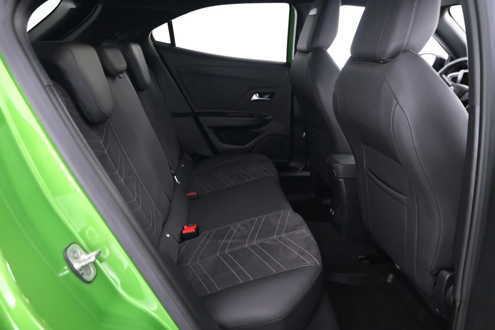 Car Image - MQAMostBLpmD1yynrSyfX