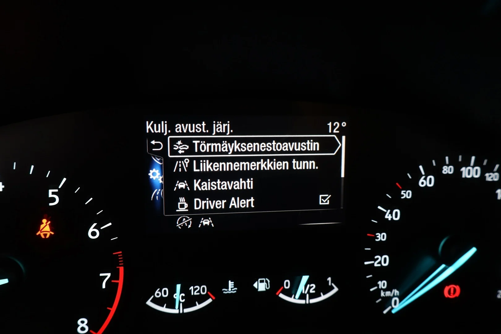 Car Image - 6zKuZQoWj3fexi0UicyyGV