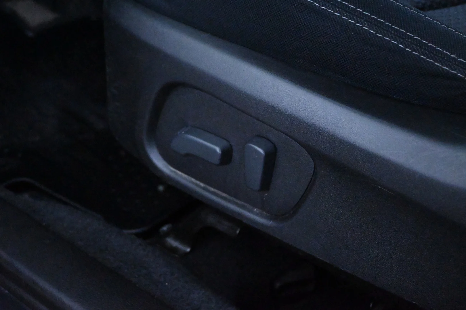 Car Image - 5SkX6JnRyI1nj2y59c8s6N