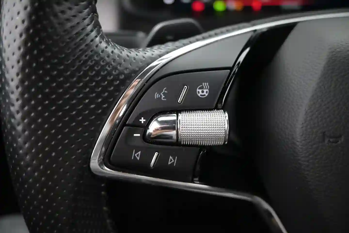 Car Image - 5Q7TPXnHgjJXTB5Whzotox