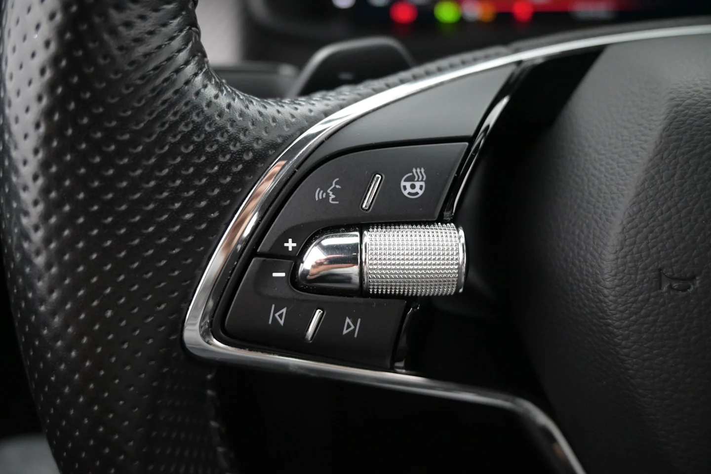 Car Image - 5Q7TPXnHgjJXTB5Whzotox